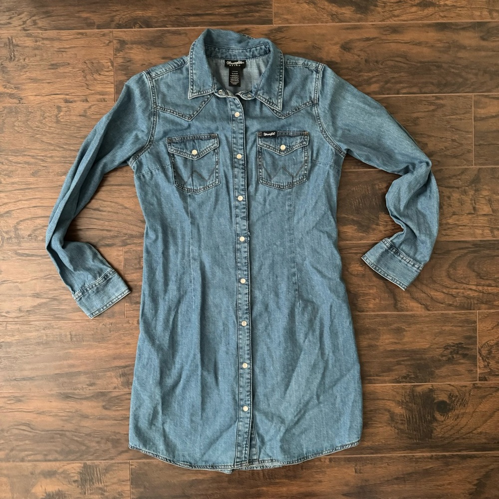 WOMEN'S LONG SLEEVE WESTERN SNAP DENIM DRESS
